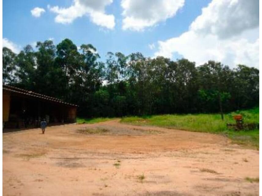 Foto 15 de 21: Comercial em leilão em Santo Anastácio - SP — Galpão à venda em leilão