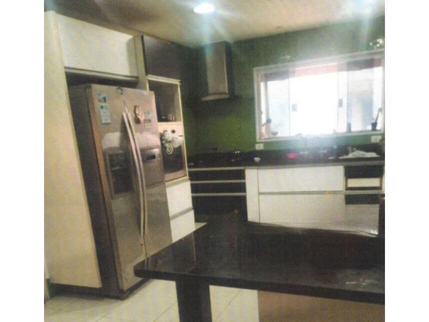 Foto 5 de 7: Casa em leilão em Guarujá - SP — Sobrado à venda em leilão