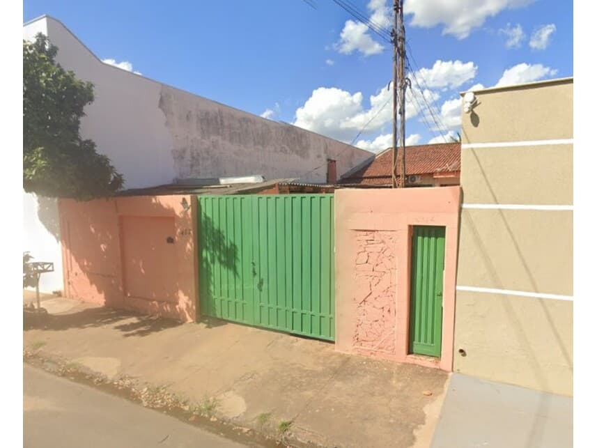 Casa em leilão em Araçatuba - SP — Casa à venda em leilão