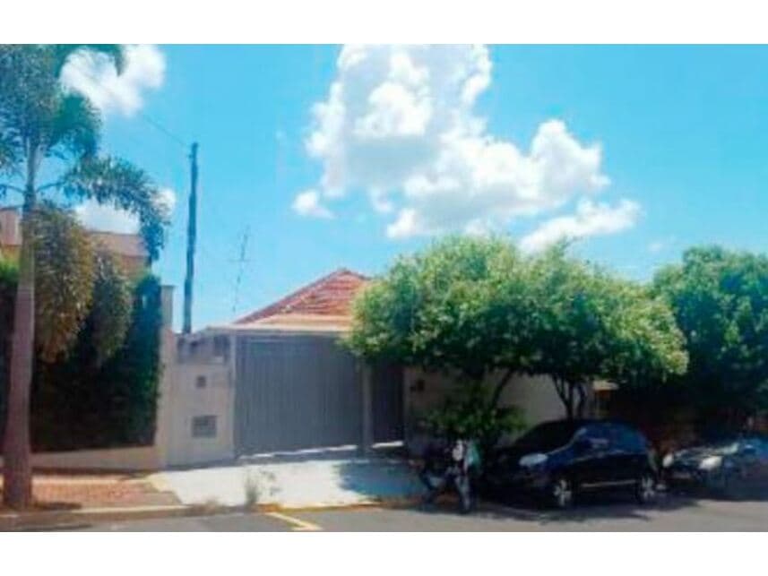 Foto 1 de 2: Casa em leilão em Fernandópolis - SP — Casa à venda em leilão