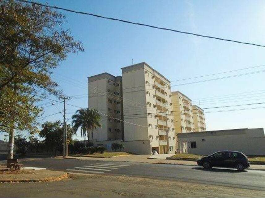 Apartamento em leilão em Araçatuba - SP — Apartamento à venda em leilão