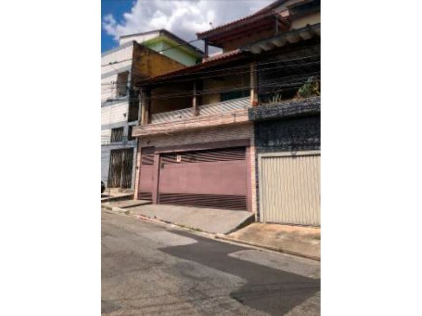 Casa em leilão em Osasco - SP — Sobrado à venda em leilão