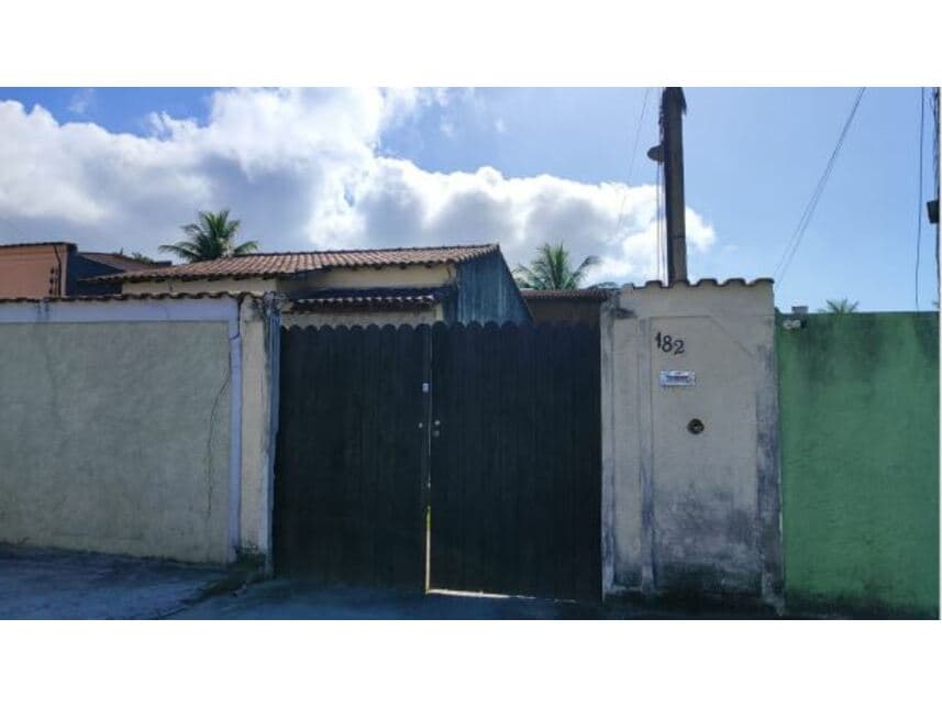 Foto 1 de 2: Casa em leilão em Magé - RJ — Casa à venda em leilão
