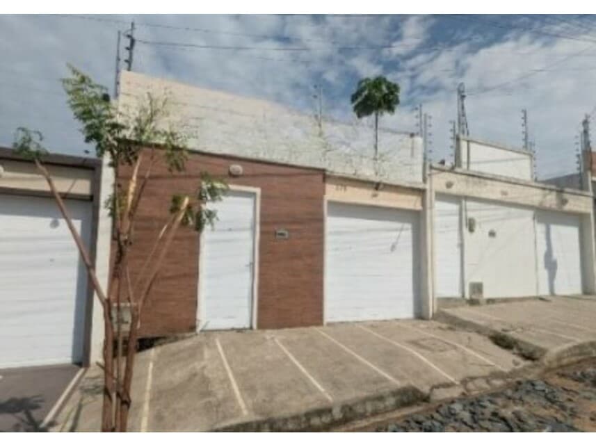 Foto 2 de 3: Casa em leilão em Sobral - CE — Casa à venda em leilão