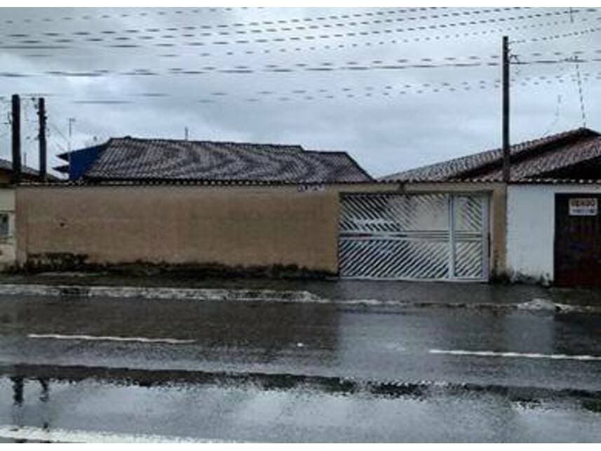 Casa em leilão em Praia Grande - SP — Casa à venda em leilão