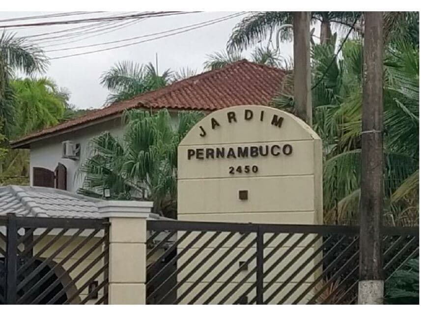 Foto 2 de 49: Casa em leilão em Guarujá - SP — Casa à venda em leilão