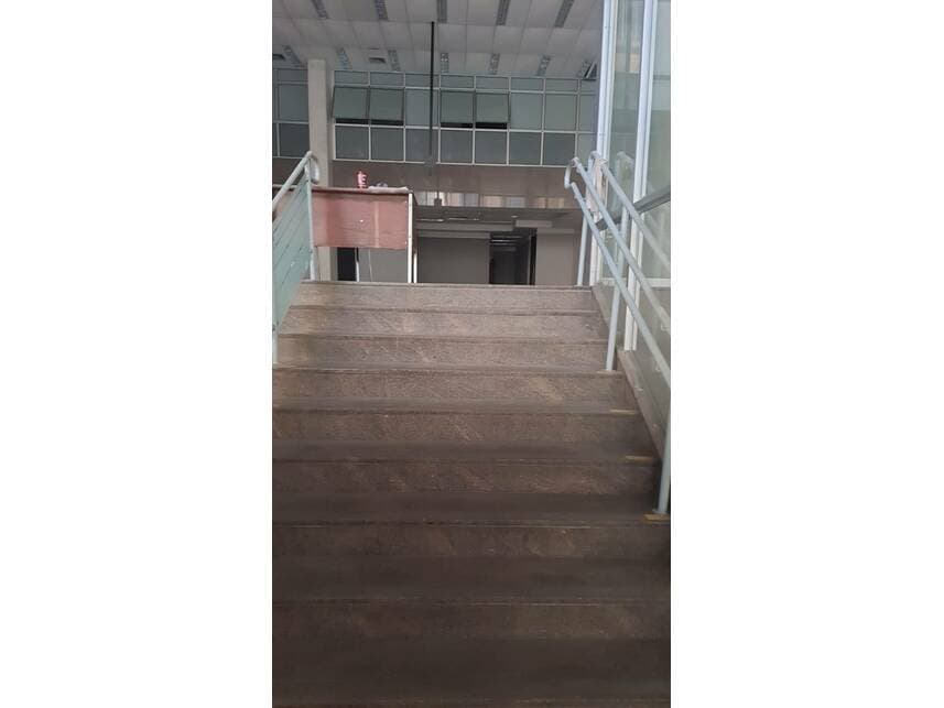 Foto 5 de 14: Comercial em leilão em Porto Alegre - RS — Prédio Comercial à venda em leilão