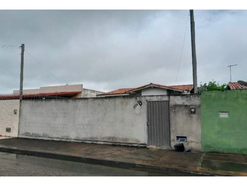 Casa em leilão em Macaíba - RN — Casa à venda em leilão