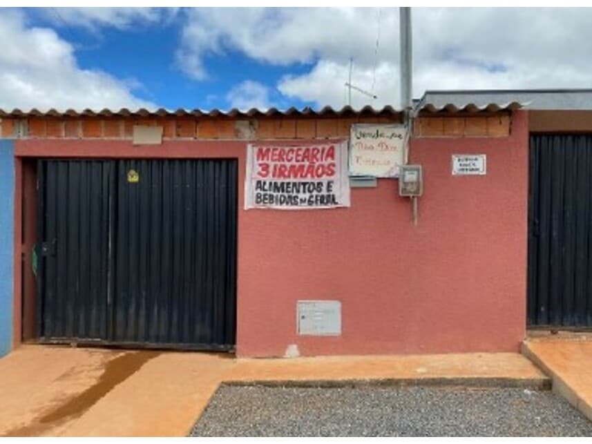 Foto 1 de 2: Casa em leilão em Planaltina - GO — Casa à venda em leilão