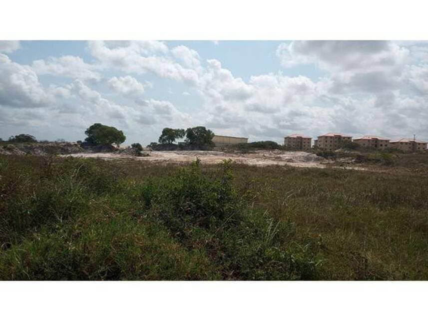 Foto 2 de 6: Terreno em leilão em Camaçari - BA — Terreno à venda em leilão
