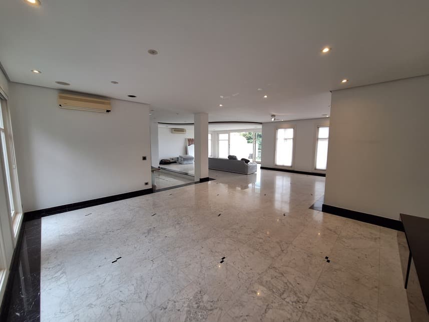 Foto 40 de 49: Casa em leilão em São Paulo - SP — Casa à venda