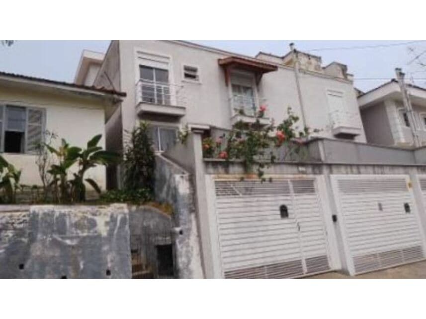 Casa em leilão em São Paulo - SP — Casa à venda em leilão