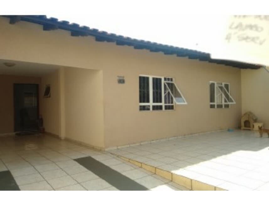 Foto 2 de 11: Casa em leilão em Londrina - PR — Casa à venda em leilão