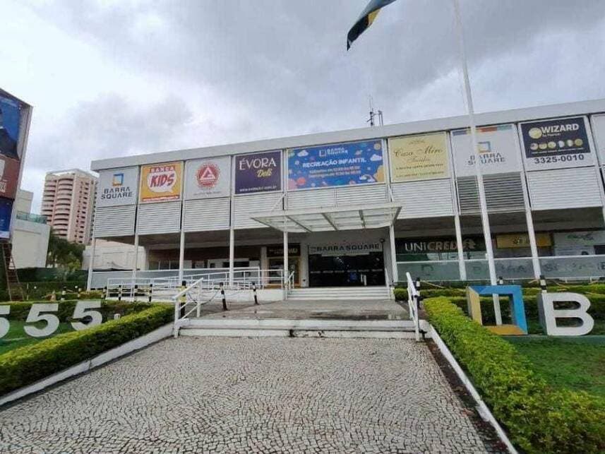Comercial em leilão em Rio De Janeiro - RJ — Sala Comercial à venda em leilão