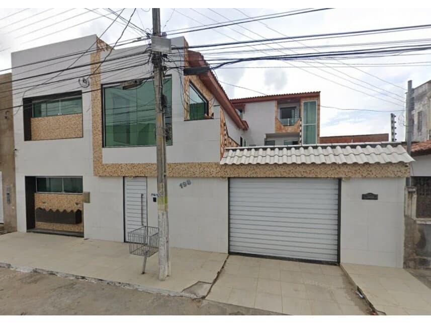 Casa em leilão em Bezerros - PE — Casa à venda em leilão