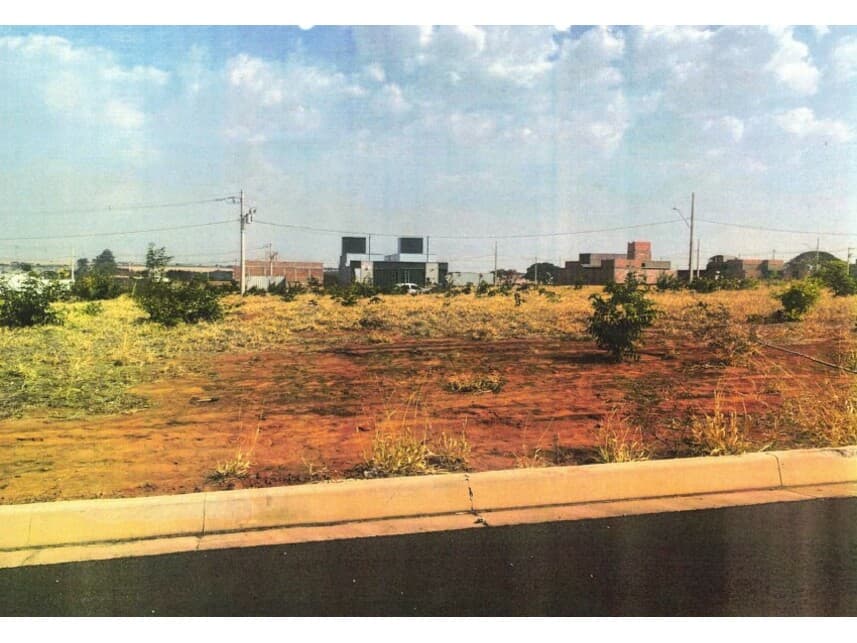 Terreno em leilão em Uberlândia - MG — Terreno à venda em leilão