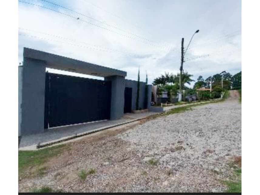 Casa em leilão em Mairinque - SP — Casa à venda em leilão