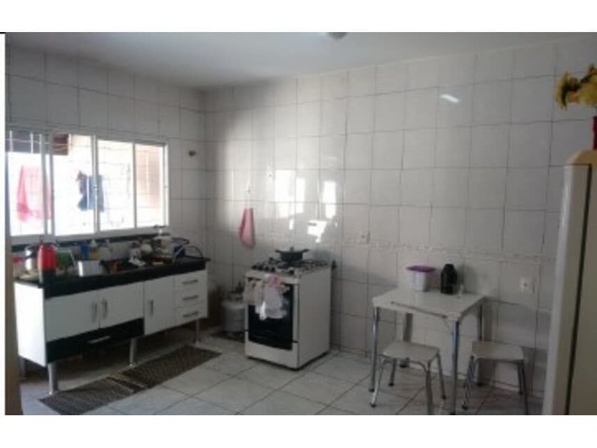 Foto 5 de 11: Casa em leilão em Londrina - PR — Casa à venda em leilão