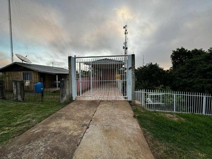 Casa em leilão em Curitibanos - SC — Casa à venda em leilão