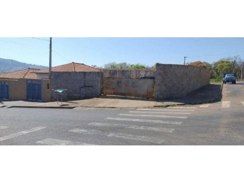 Terreno em leilão em São Simão - SP — Terreno à venda em leilão