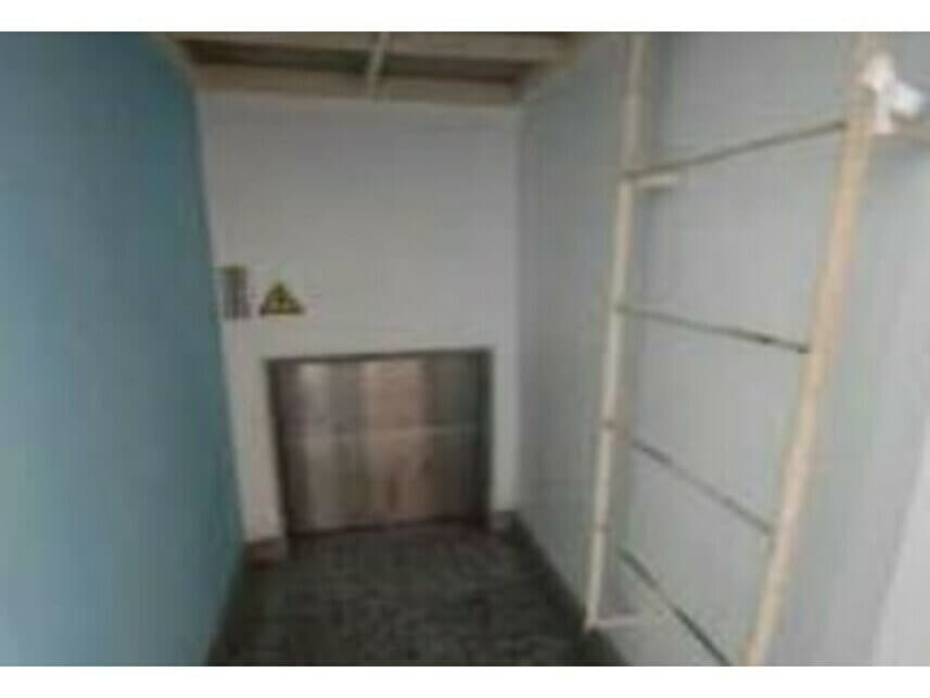 Foto 6 de 14: Comercial em leilão em Rio De Janeiro - RJ — Prédio Comercial à venda