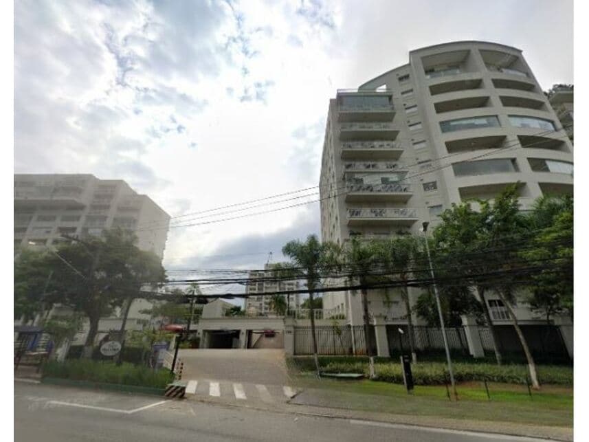 Comercial em leilão em São Paulo - SP — Sala Comercial à venda em leilão