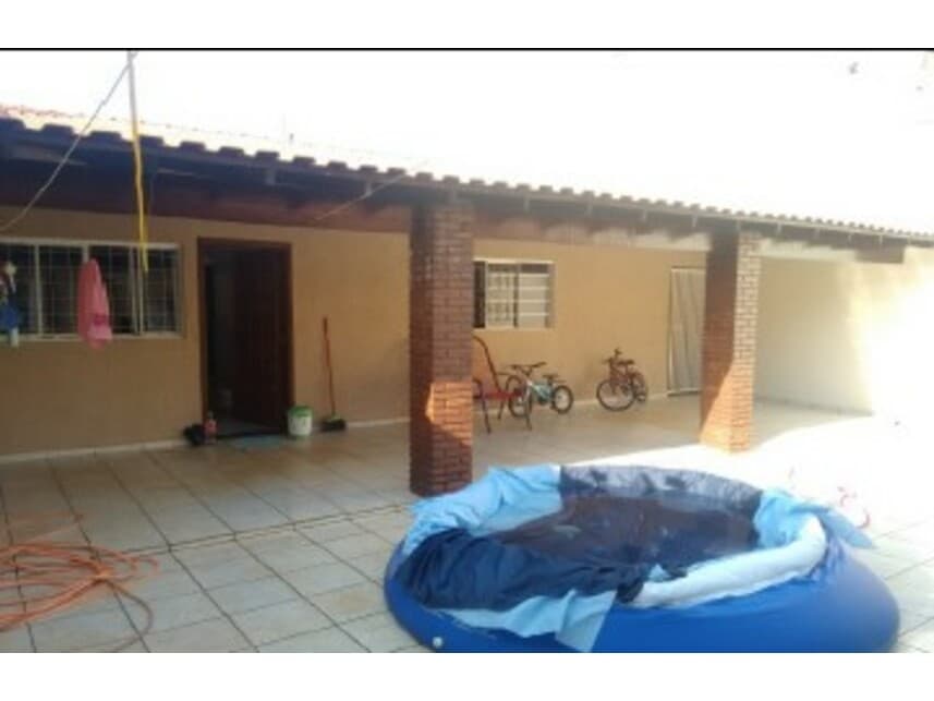 Foto 9 de 11: Casa em leilão em Londrina - PR — Casa à venda em leilão