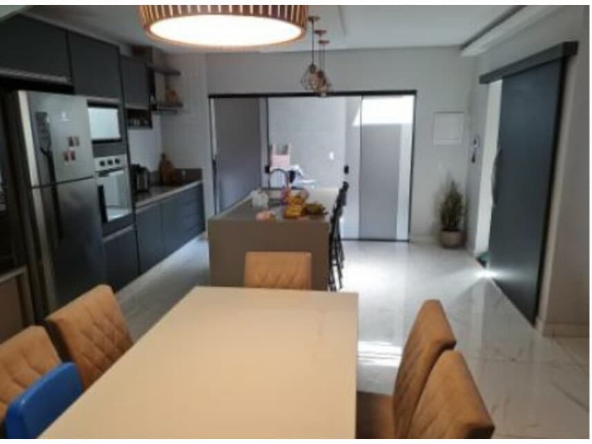 Foto 7 de 11: Casa em leilão em Brasília - DF — Casa à venda em leilão