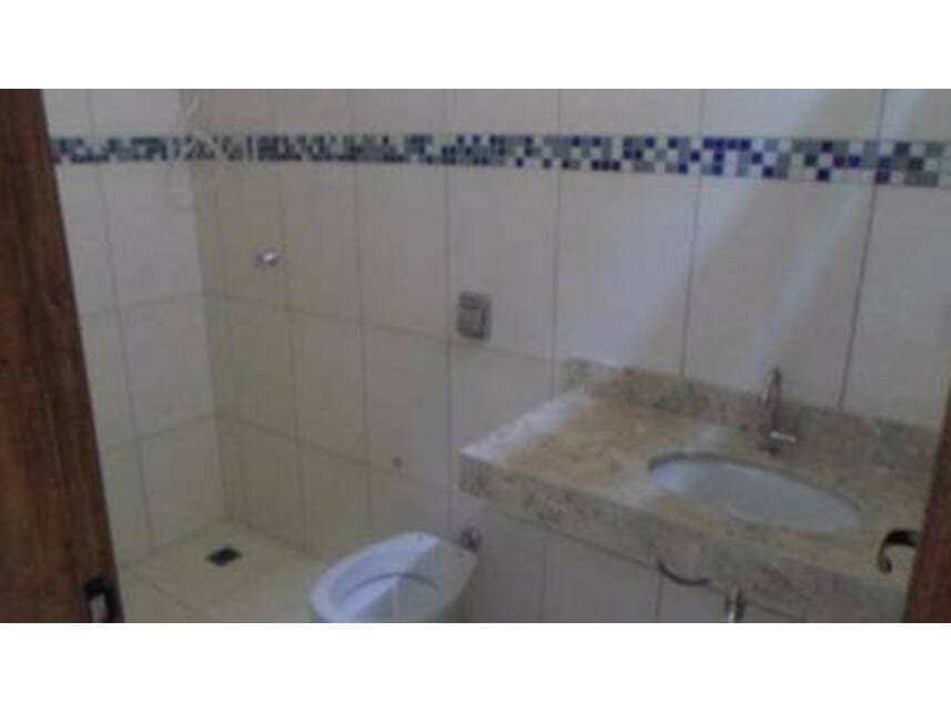 Foto 11 de 13: Casa em leilão em Barretos - SP — Casa à venda em leilão