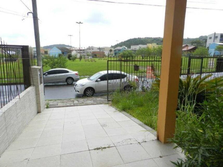 Foto 3 de 13: Casa em leilão em Porto Alegre - RS — Casa à venda em leilão
