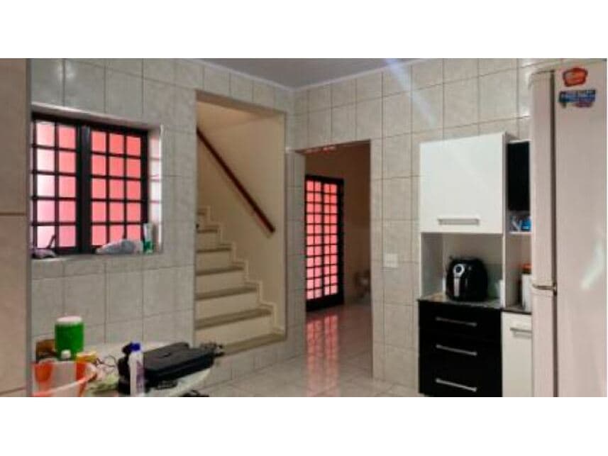Foto 19 de 20: Casa em leilão em Botucatu - SP — Casa à venda em leilão