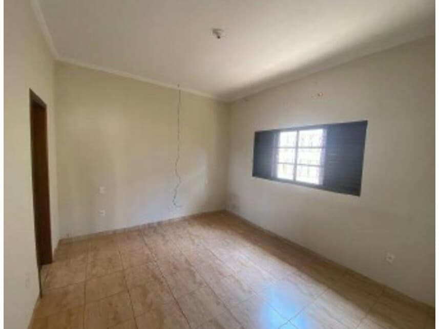 Foto 13 de 18: Casa em leilão em Sales Oliveira - SP — Casa à venda em leilão