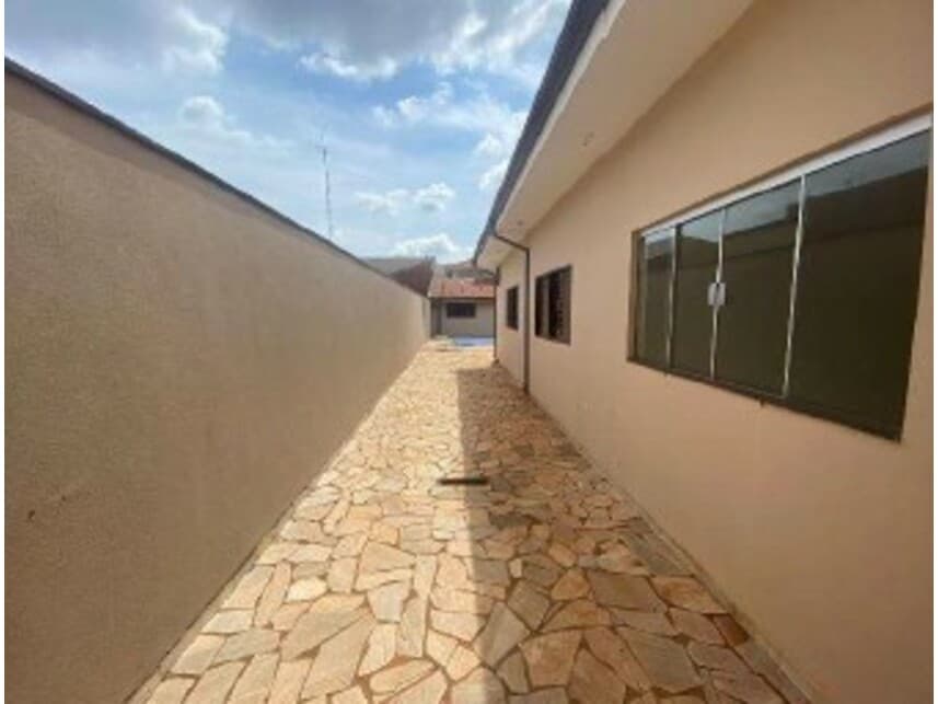 Foto 14 de 18: Casa em leilão em Sales Oliveira - SP — Casa à venda em leilão