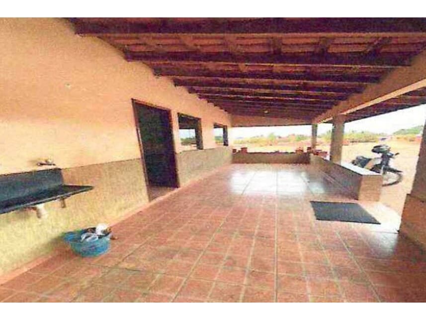 Foto 4 de 8: Casa em leilão em Pontes E Lacerda - MT — Chácara à venda em leilão