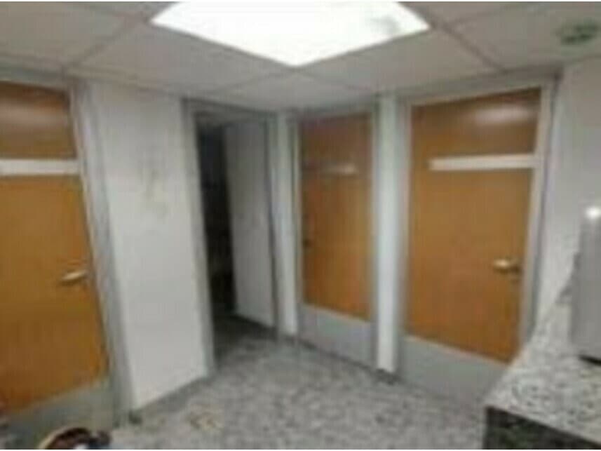 Foto 8 de 14: Comercial em leilão em Rio De Janeiro - RJ — Prédio Comercial à venda