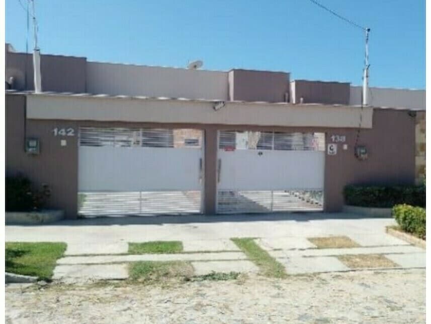 Foto 2 de 3: Casa em leilão em Caucaia - CE — Casa à venda em leilão