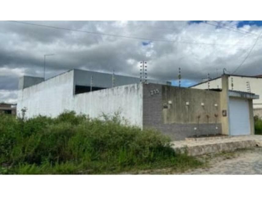 Foto 3 de 3: Casa em leilão em Vitória De Santo Antão - PE — Casa à venda em leilão