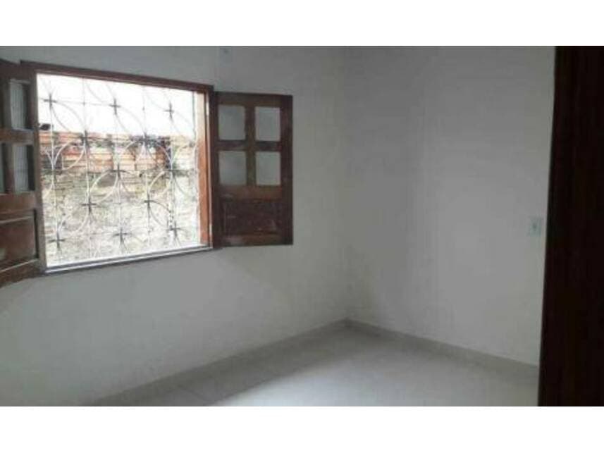 Foto 8 de 10: Casa em leilão em Itacoatiara - AM — Casa à venda em leilão