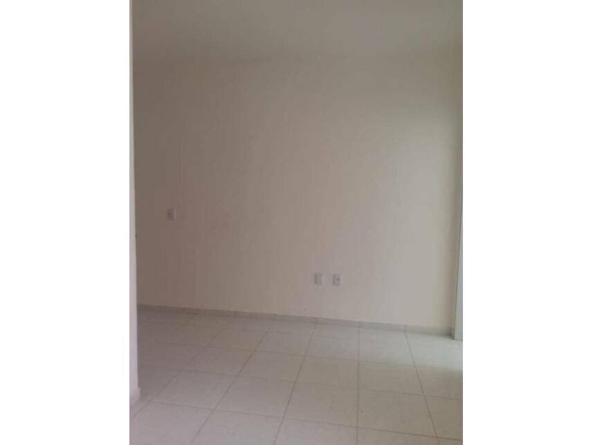 Foto 4 de 10: Casa em leilão em Caucaia - CE — Casa à venda em leilão