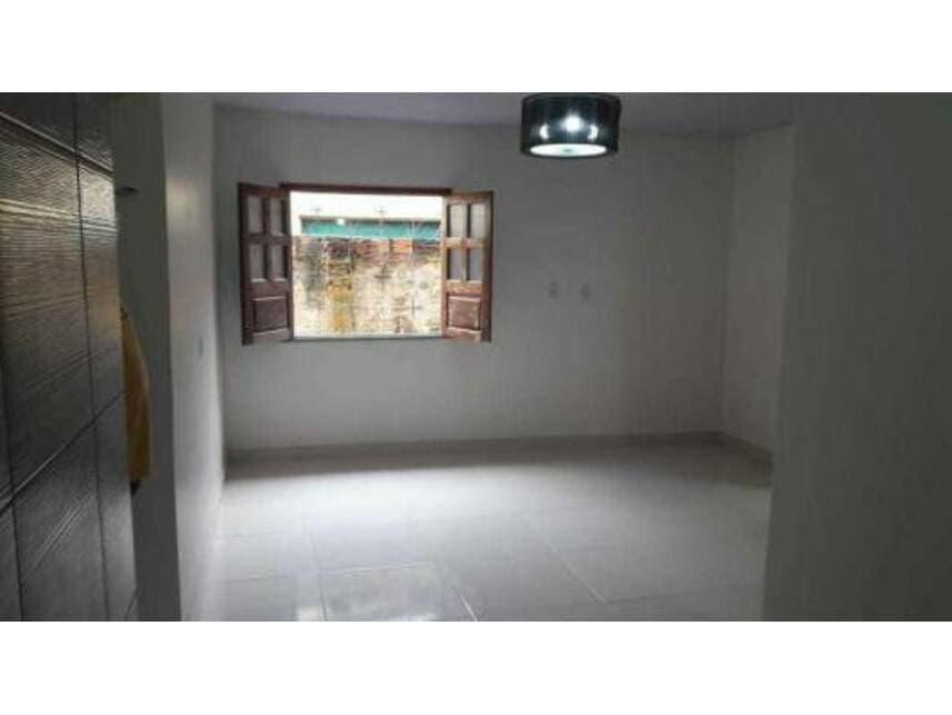 Foto 3 de 10: Casa em leilão em Itacoatiara - AM — Casa à venda em leilão