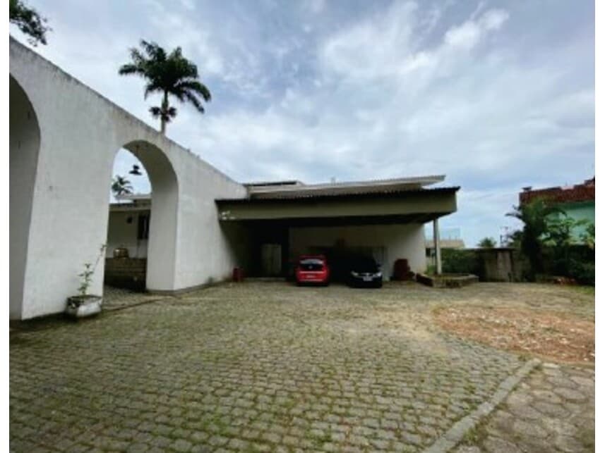 Foto 2 de 19: Casa em leilão em Angra Dos Reis - RJ — Casa à venda em leilão