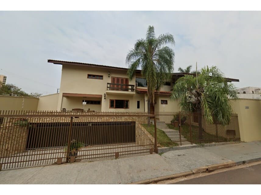 Casa em leilão em Presidente Prudente - SP — Casa à venda em leilão