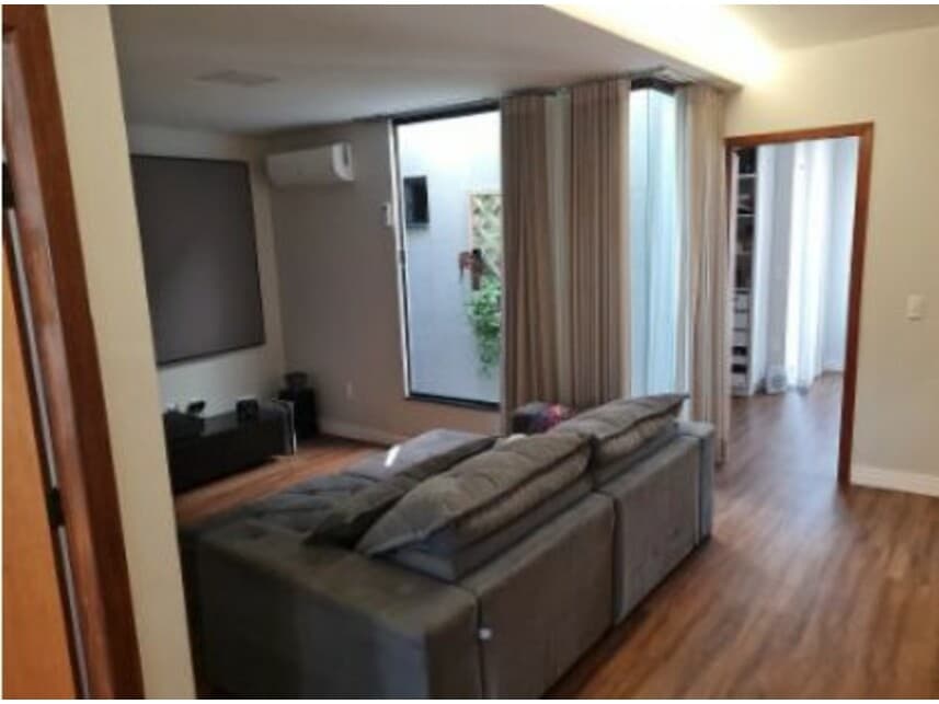 Foto 4 de 11: Casa em leilão em Brasília - DF — Casa à venda em leilão