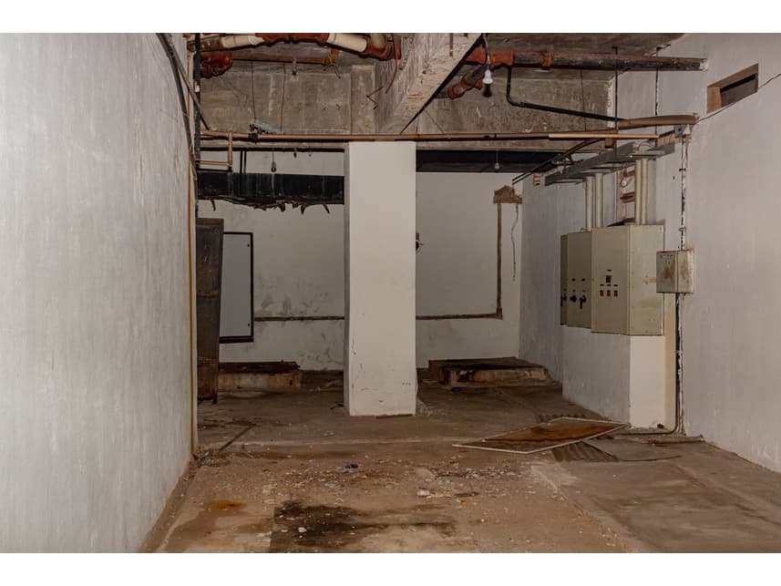 Foto 11 de 38: Comercial em leilão em Fortaleza - CE — Prédio Comercial à venda em leilão
