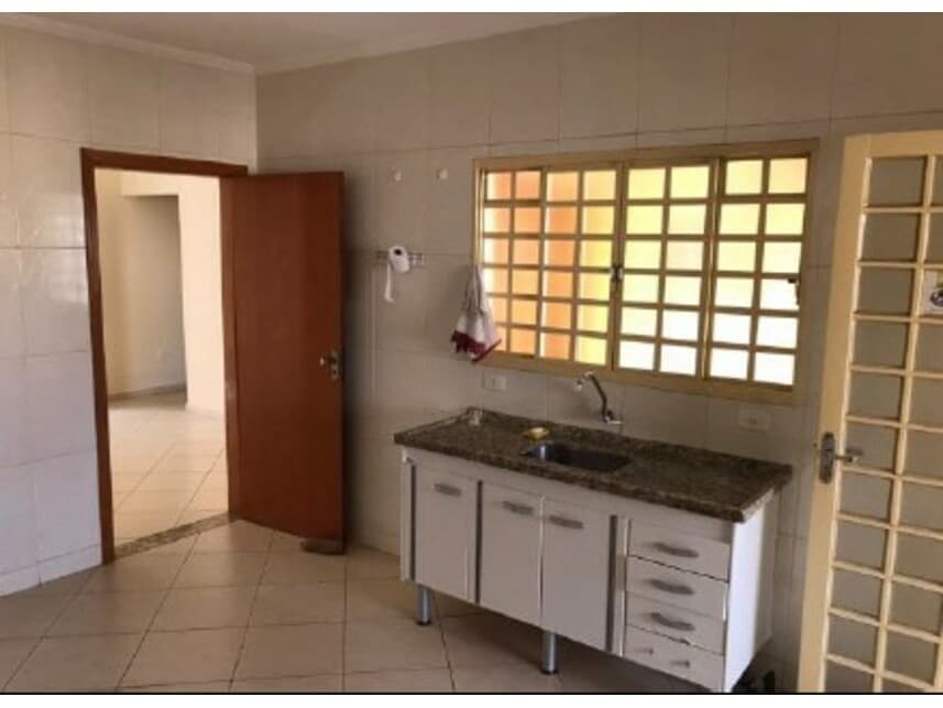 Foto 7 de 14: Casa em leilão em Araras - SP — Casa à venda em leilão
