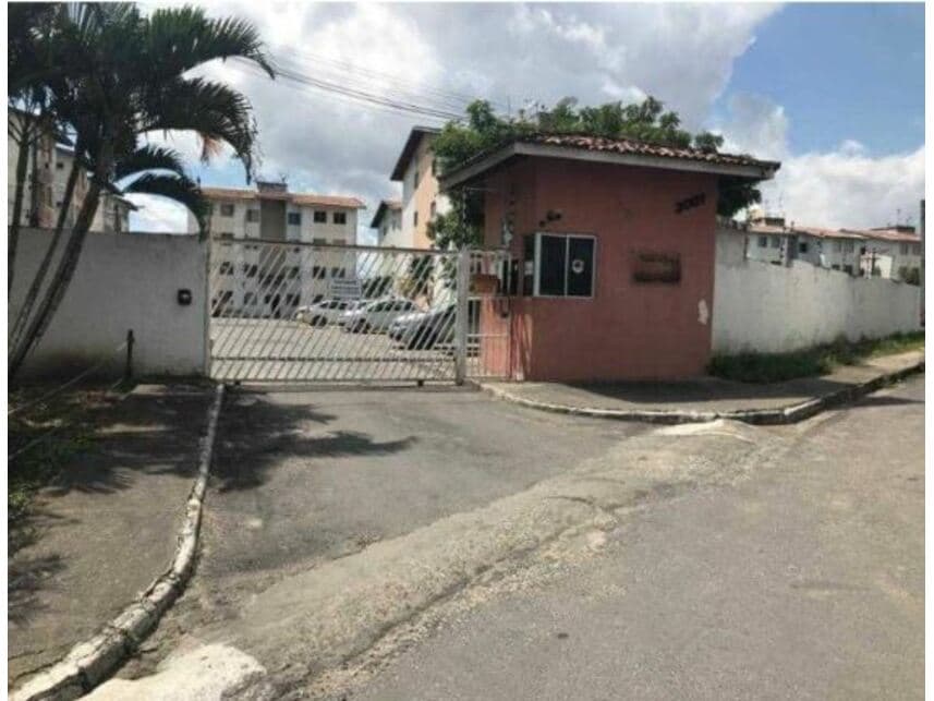 Apartamento em leilão em Feira De Santana - BA — Apartamento à venda em leilão