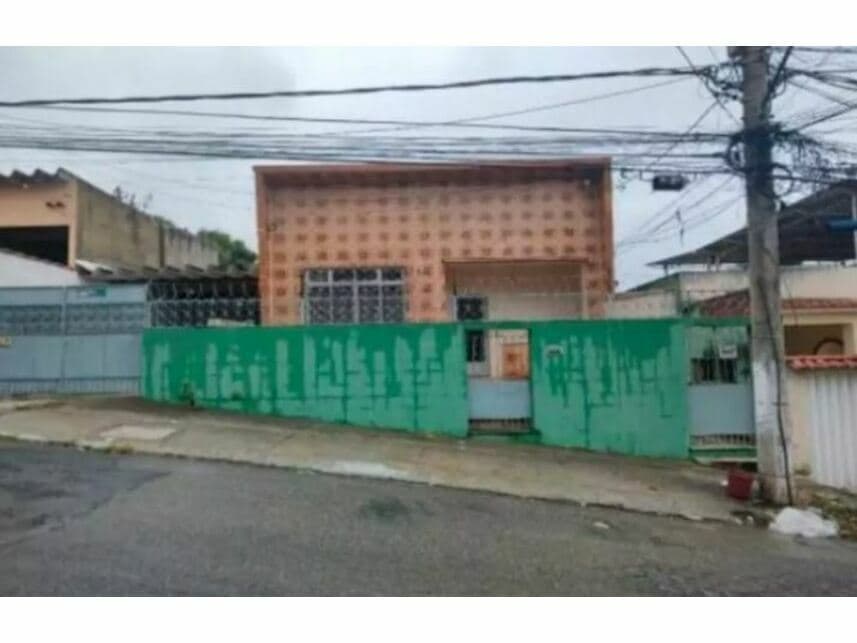 Casa em leilão em Rio De Janeiro - RJ — Casa à venda em leilão