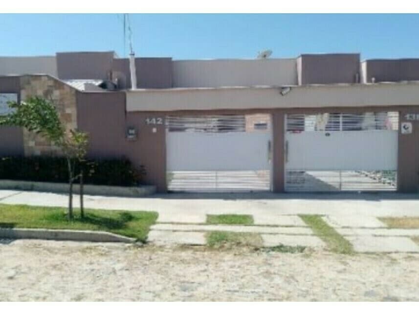 Foto 1 de 3: Casa em leilão em Caucaia - CE — Casa à venda em leilão