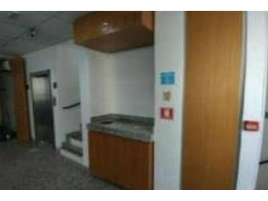 Foto 4 de 14: Comercial em leilão em Rio De Janeiro - RJ — Prédio Comercial à venda