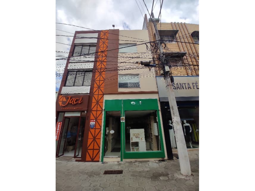 Foto 1 de 5: Comercial em leilão em Jacobina - BA — Prédio Comercial à venda em leilão